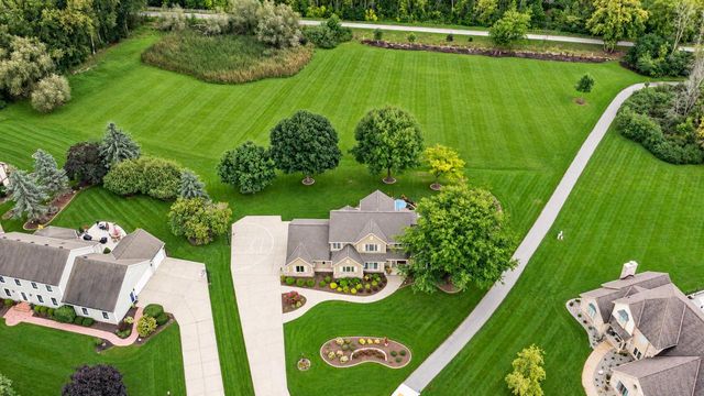 21135 Stratford COURT, Brookfield, WI 53045