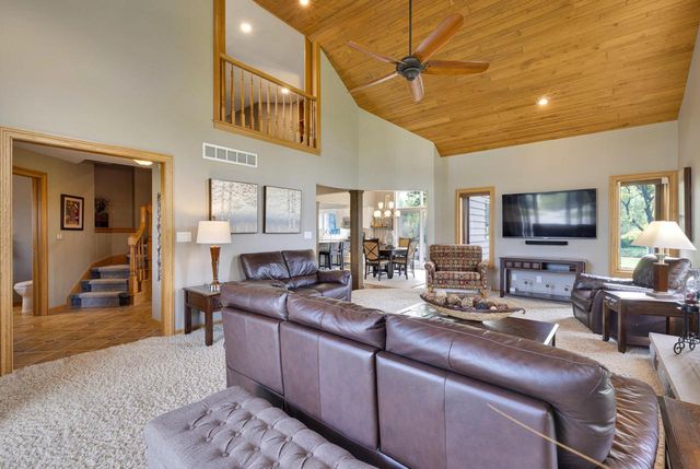 21135 Stratford COURT, Brookfield, WI 53045