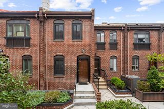 1074 PAPER MILL CT NW #1074, Washington, DC 20007