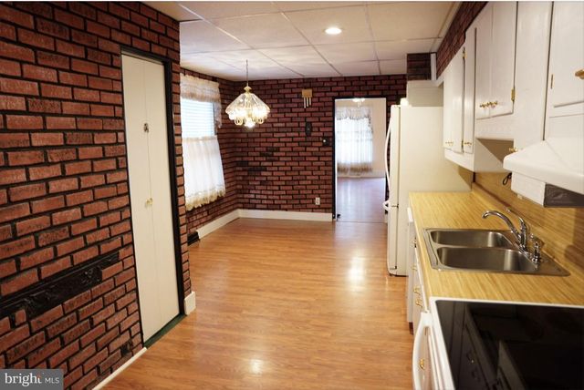 118 JEFFERSON ST, Laureldale, PA 19605