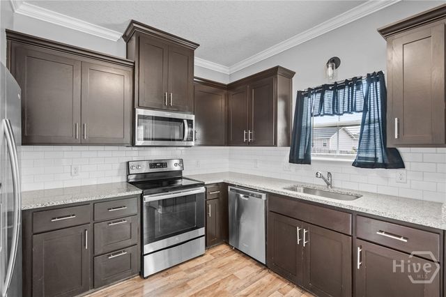 744 Fairview Circle, Hinesville, GA 31313