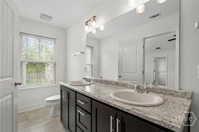 744 Fairview Circle, Hinesville, GA 31313