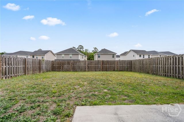 744 Fairview Circle, Hinesville, GA 31313