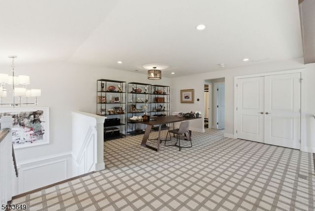 8 Van Cleef Dr, Readington Twp., NJ 08889