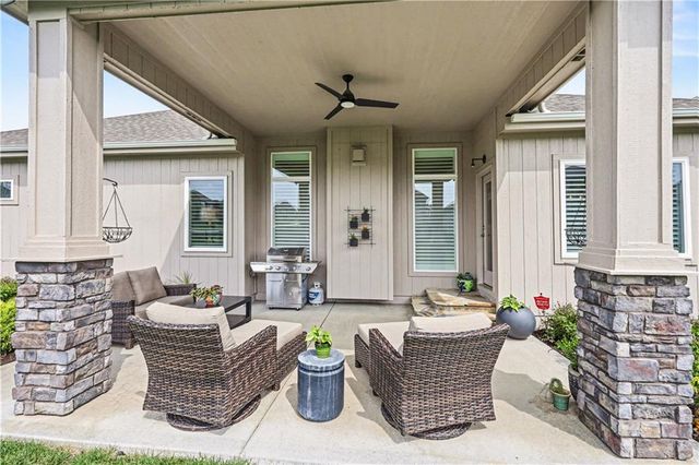 12802 W 173rd Terrace, Overland Park, KS 66221