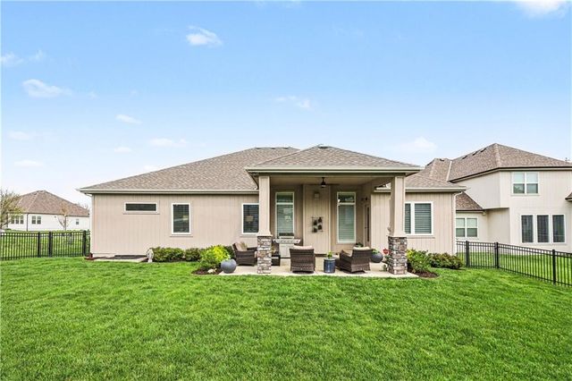 12802 W 173rd Terrace, Overland Park, KS 66221