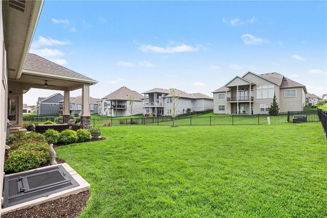 12802 W 173rd Terrace, Overland Park, KS 66221