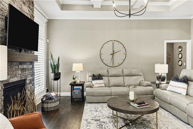 12802 W 173rd Terrace, Overland Park, KS 66221