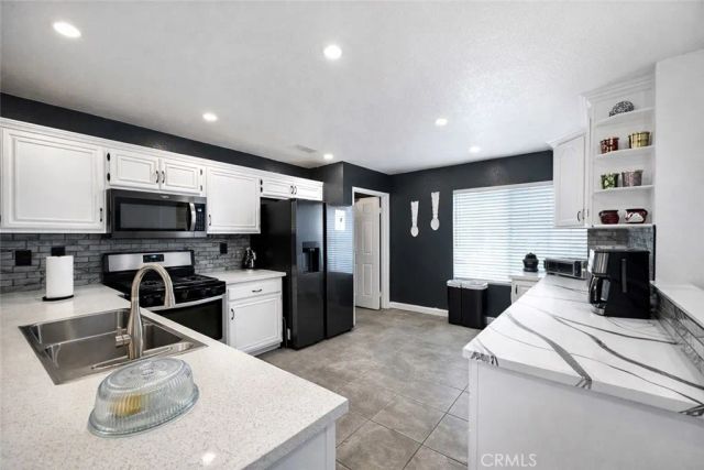 6144 Treehaven Court, Lancaster, CA 93536