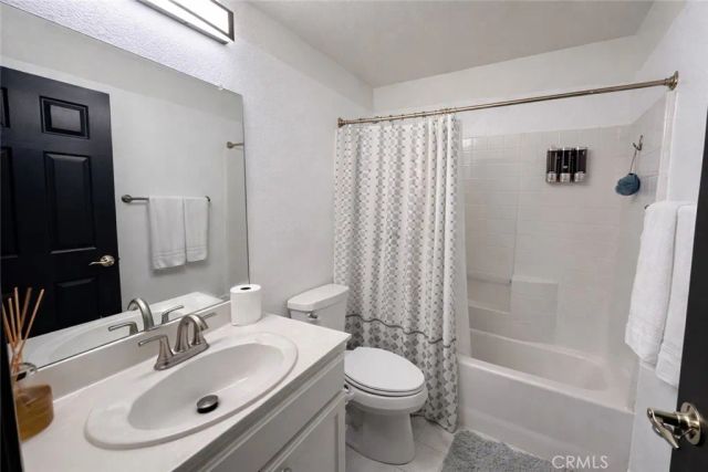 6144 Treehaven Court, Lancaster, CA 93536