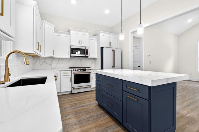 1013 Wachesaw Rd., Murrells Inlet, SC 29576