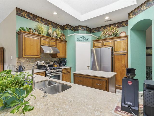 6410 St Alban Court, Arlington, TX 76001