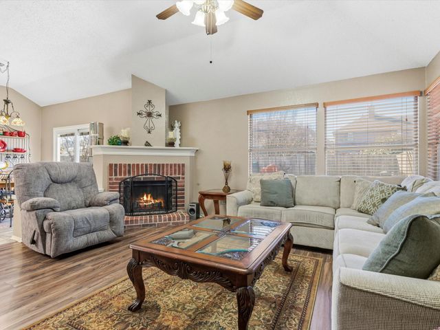 6410 St Alban Court, Arlington, TX 76001