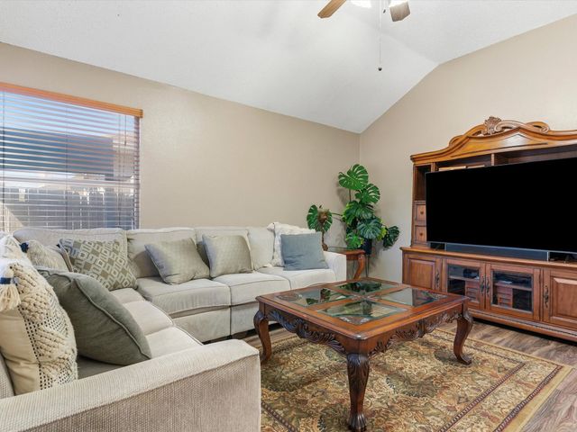 6410 St Alban Court, Arlington, TX 76001