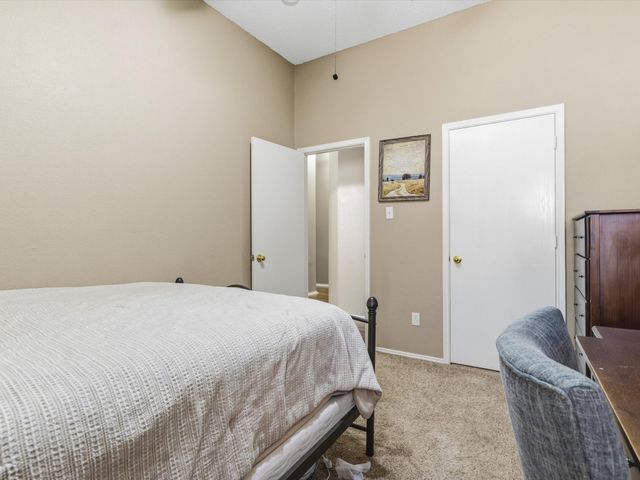 6410 St Alban Court, Arlington, TX 76001