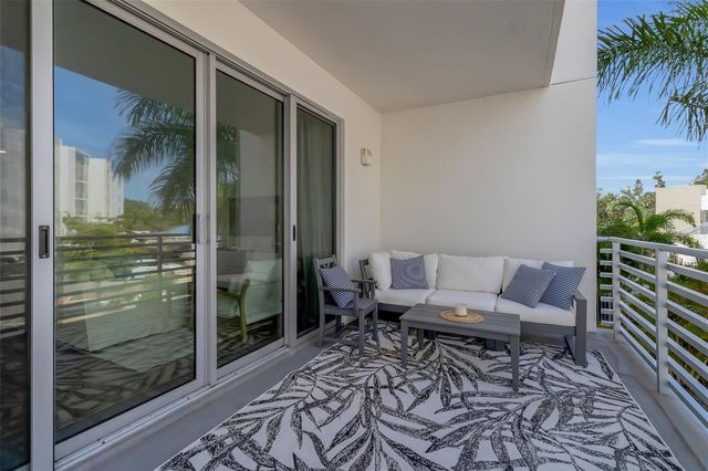 1703 N TAMIAMI TRAIL 211, Sarasota, FL 34234