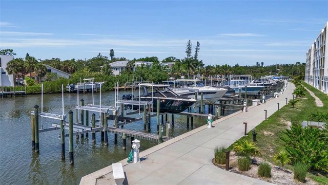 1703 N TAMIAMI TRAIL 211, Sarasota, FL 34234