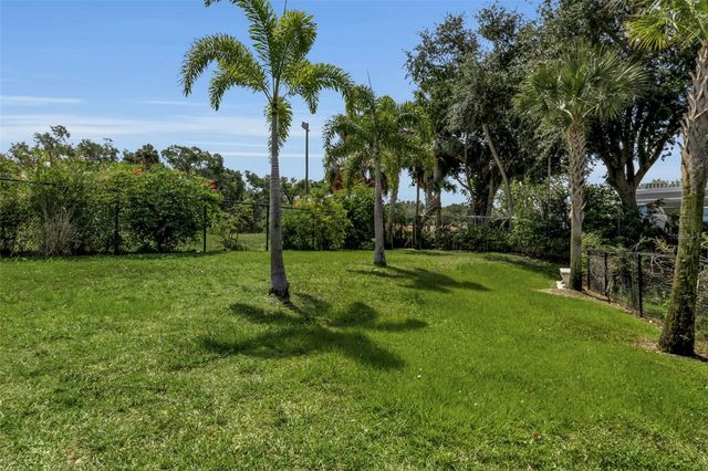 1703 N TAMIAMI TRAIL 211, Sarasota, FL 34234