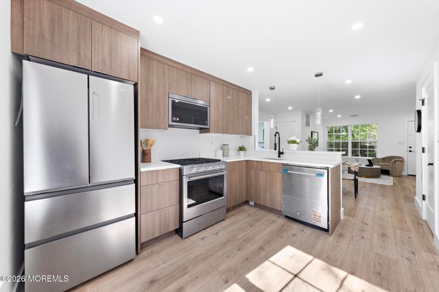 19 Parker Pass, Colts Neck, NJ 07722
