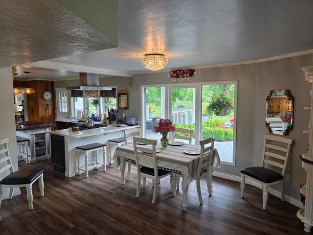 4340 State Hwy 38, Drain, OR 97435