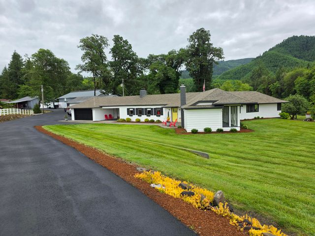 4340 State Hwy 38, Drain, OR 97435