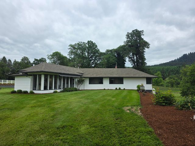 4340 State Hwy 38, Drain, OR 97435