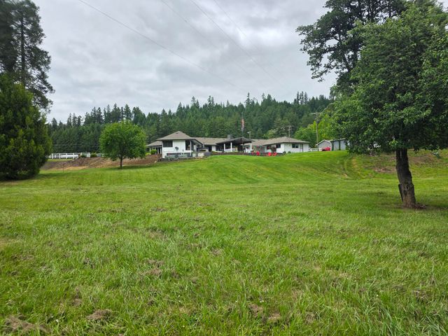 4340 State Hwy 38, Drain, OR 97435