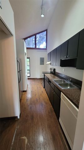 3131 NW 85th Ave, Sunrise, FL 33351