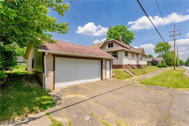 2245 Shunk Avenue, Alliance, OH 44601