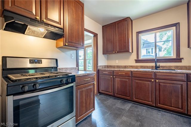 2245 Shunk Avenue, Alliance, OH 44601