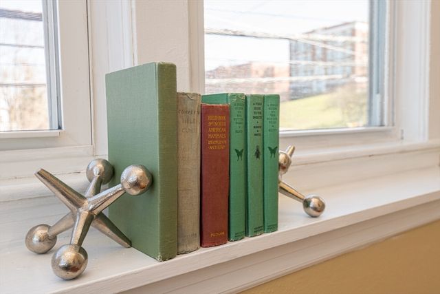 434 Essex Street 2R, Salem, MA 01970