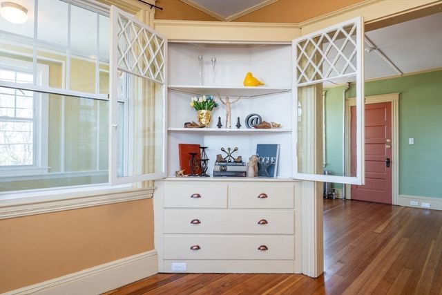 434 Essex Street 2R, Salem, MA 01970