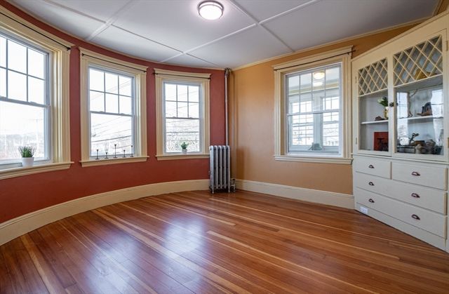 434 Essex Street 2R, Salem, MA 01970