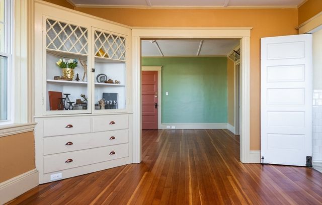 434 Essex Street 2R, Salem, MA 01970