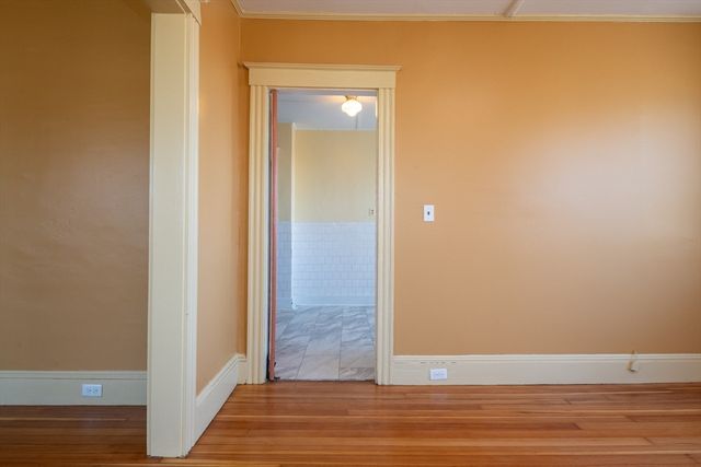 434 Essex Street 2R, Salem, MA 01970