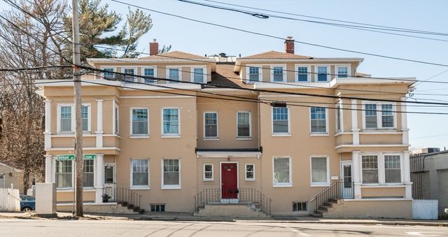 434 Essex Street 2R, Salem, MA 01970