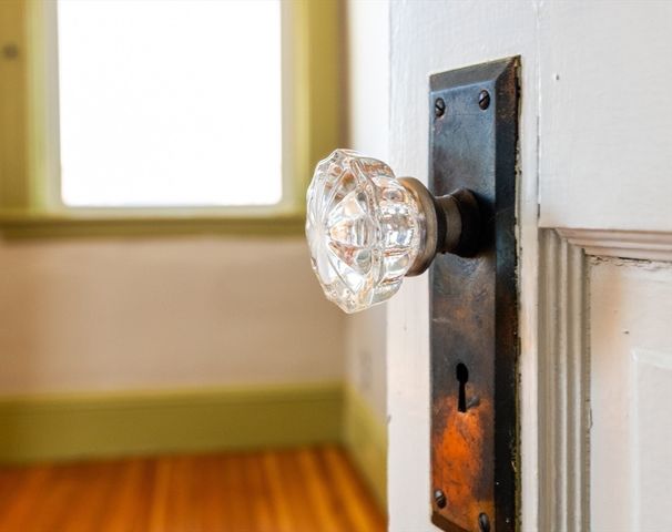 434 Essex Street 2R, Salem, MA 01970