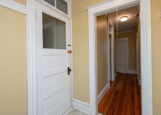 434 Essex Street 2R, Salem, MA 01970