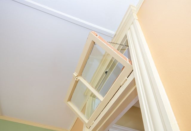 434 Essex Street 2R, Salem, MA 01970