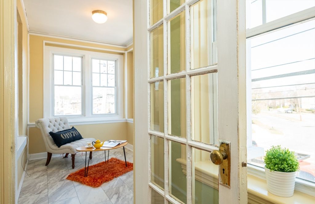 434 Essex Street 2R, Salem, MA 01970