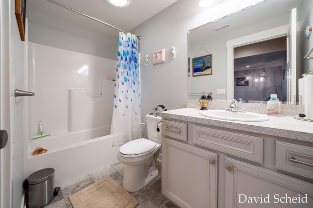 8107 Byron Creek Drive SW, Byron Center, MI 49315