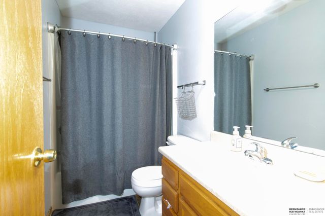 2670 W Garfield Street, Lincoln, NE 68522