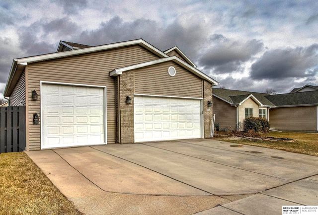 2670 W Garfield Street, Lincoln, NE 68522