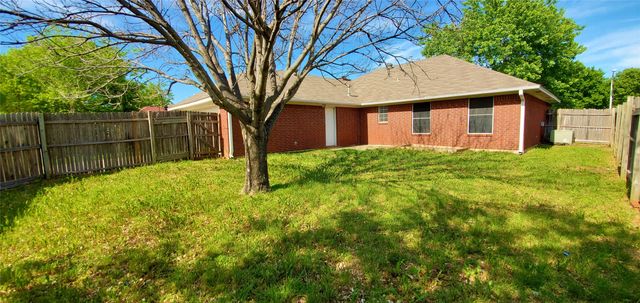3117 N Bell Avenue, Denton, TX 76207