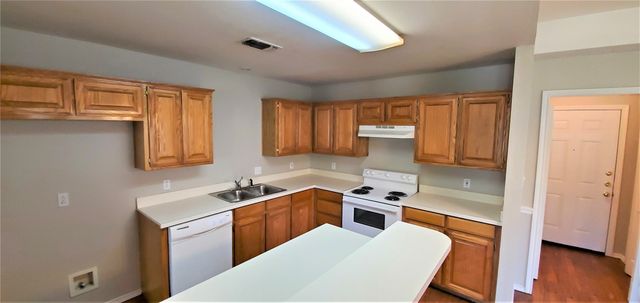 3117 N Bell Avenue, Denton, TX 76207