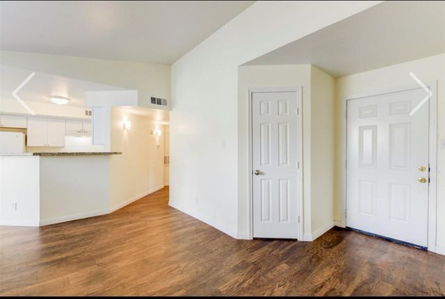 7200 W T C Jester Blvd 2004, Houston, TX 77088