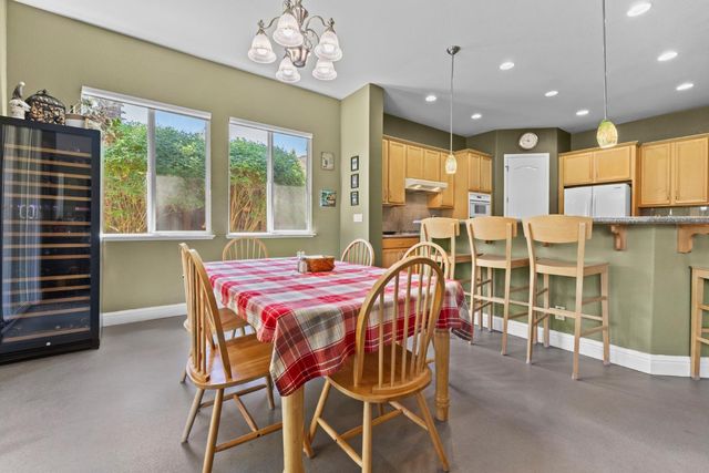 9290 Eagle Springs Pl, Roseville, CA 95747
