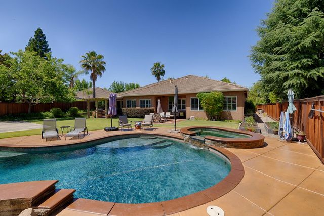 9290 Eagle Springs Pl, Roseville, CA 95747