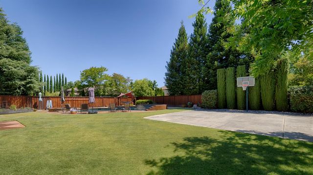 9290 Eagle Springs Pl, Roseville, CA 95747