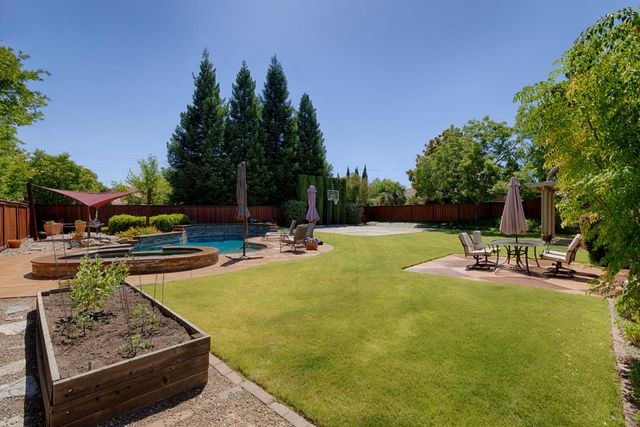 9290 Eagle Springs Pl, Roseville, CA 95747